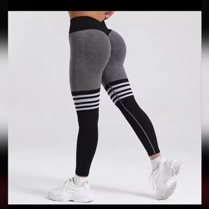 Chic Black and Gray Women's Workout Leggings